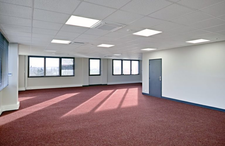 Bureaux à louer à Cergy-Pontoise