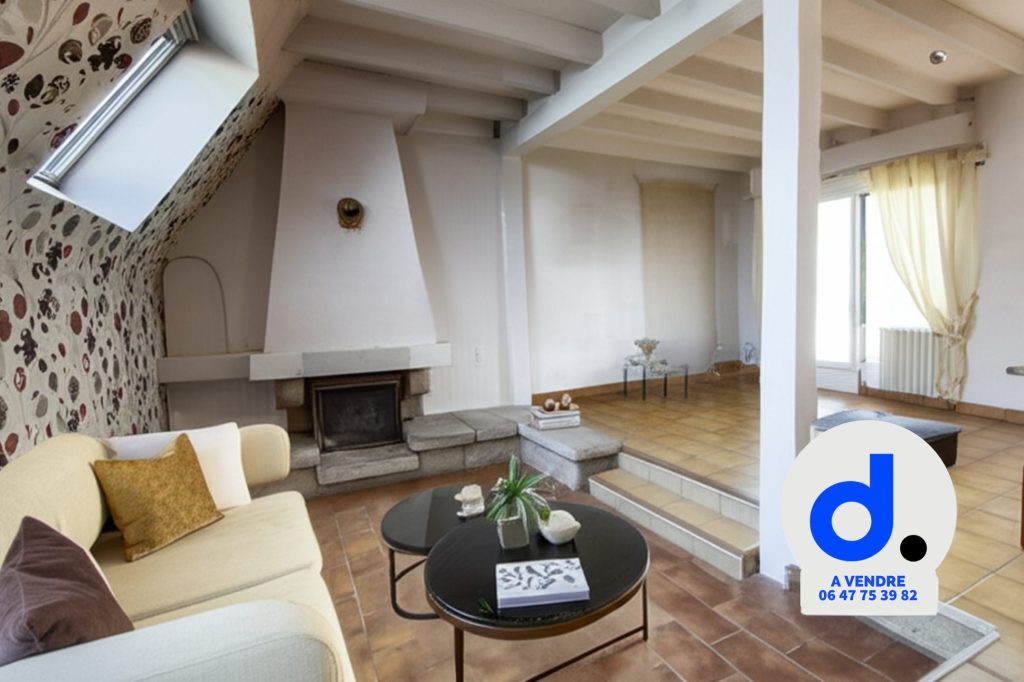 MAISON d'ARCHITECTE de 124 m2 sur parcelle de 967 m2