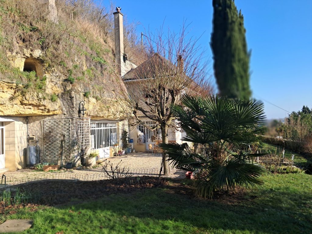 BELLE PROPRIETE DE CHARME