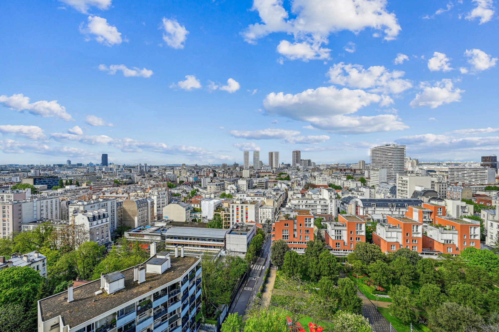 Appartement T5 avec balcon filant et vue sur tout Paris