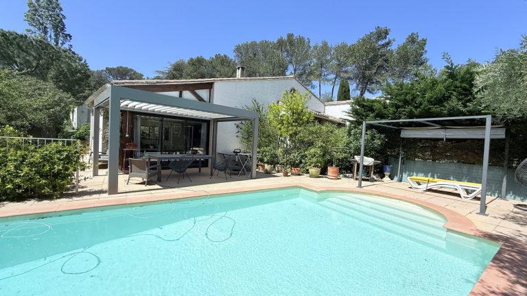 MONTLEGUN/ LA CAVAYERE ! EXCLUSIVITE ! belle villa 160m² avec piscine et terrain 2300m²