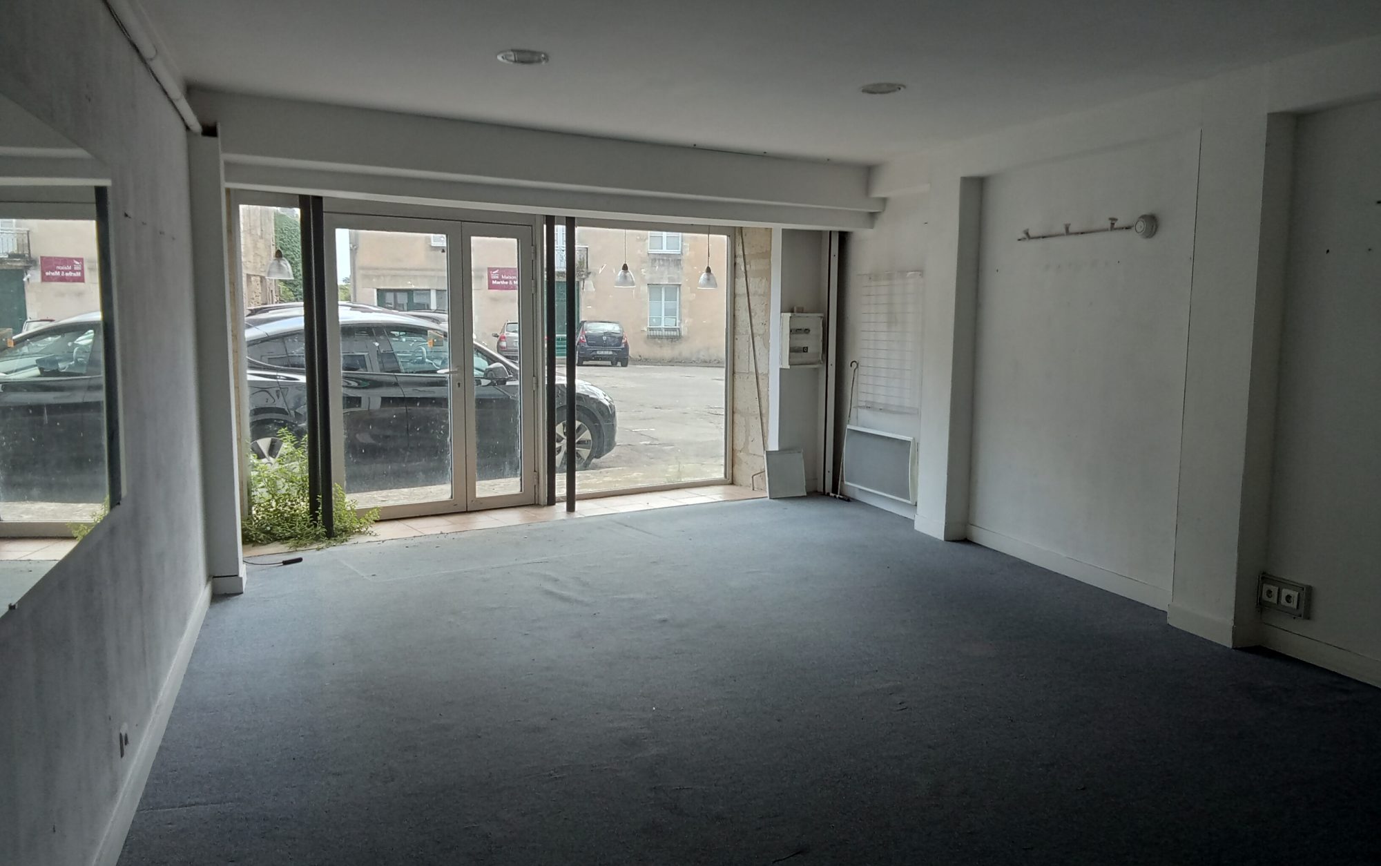 Immobilier Professionnel à vendre Bourg